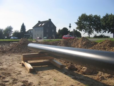 Foto: CO-Pipeline bei Hubbelrath - von Peter Gaßner - Eigenes Werk, CC BY SA 3.0, wikimedia